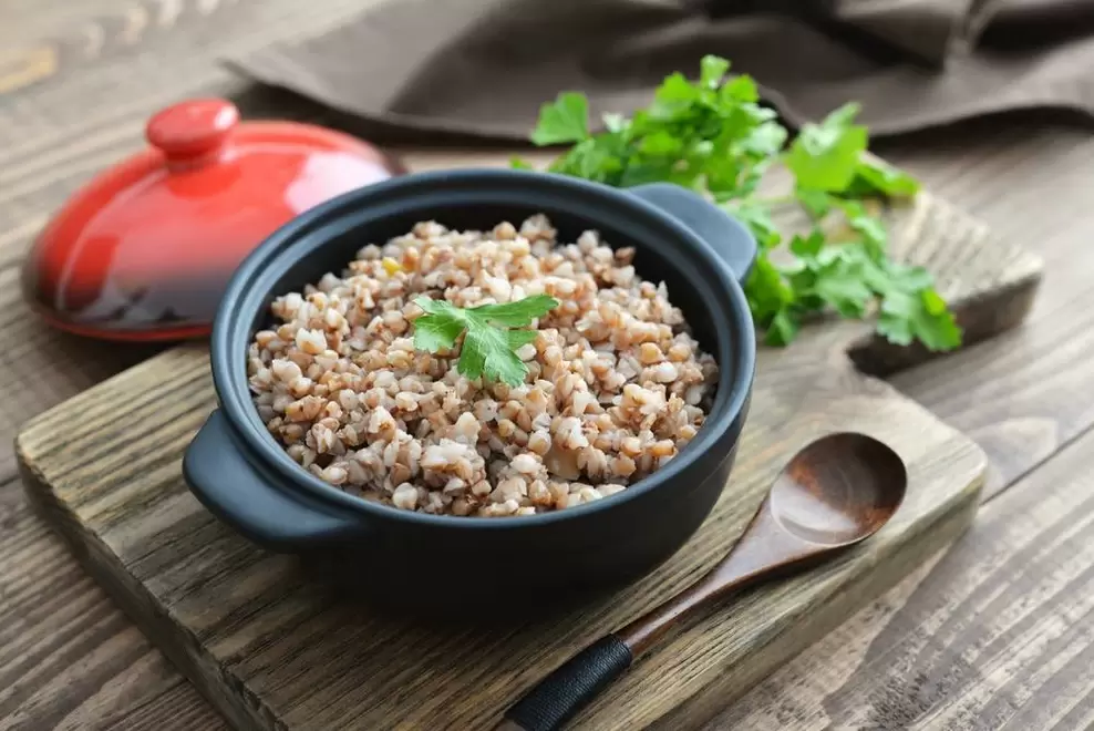 The main product of the buckwheat diet is steamed buckwheat