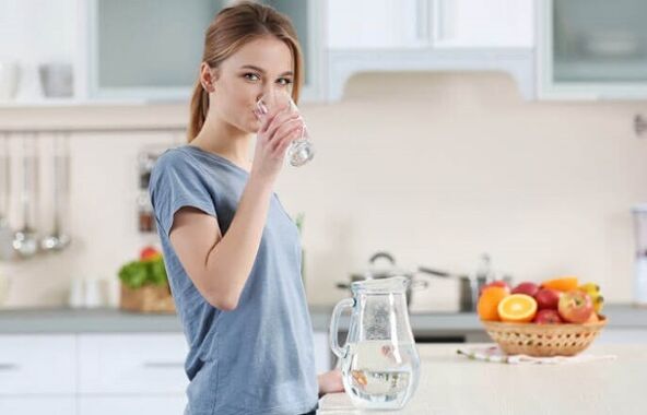 Drinking water before meals for weight loss with a lazy diet