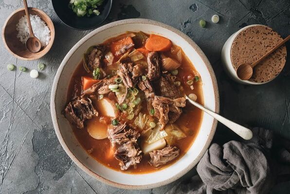 Lean meat-based soup for the menu of pancreatitis of the pancreas